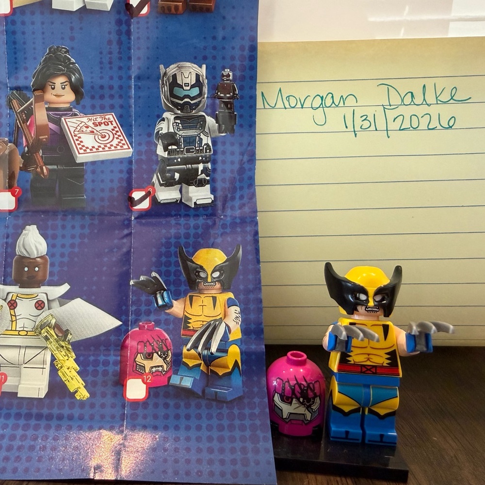 LEGO Wolverine Minifigure with Yellow and Blue Suit